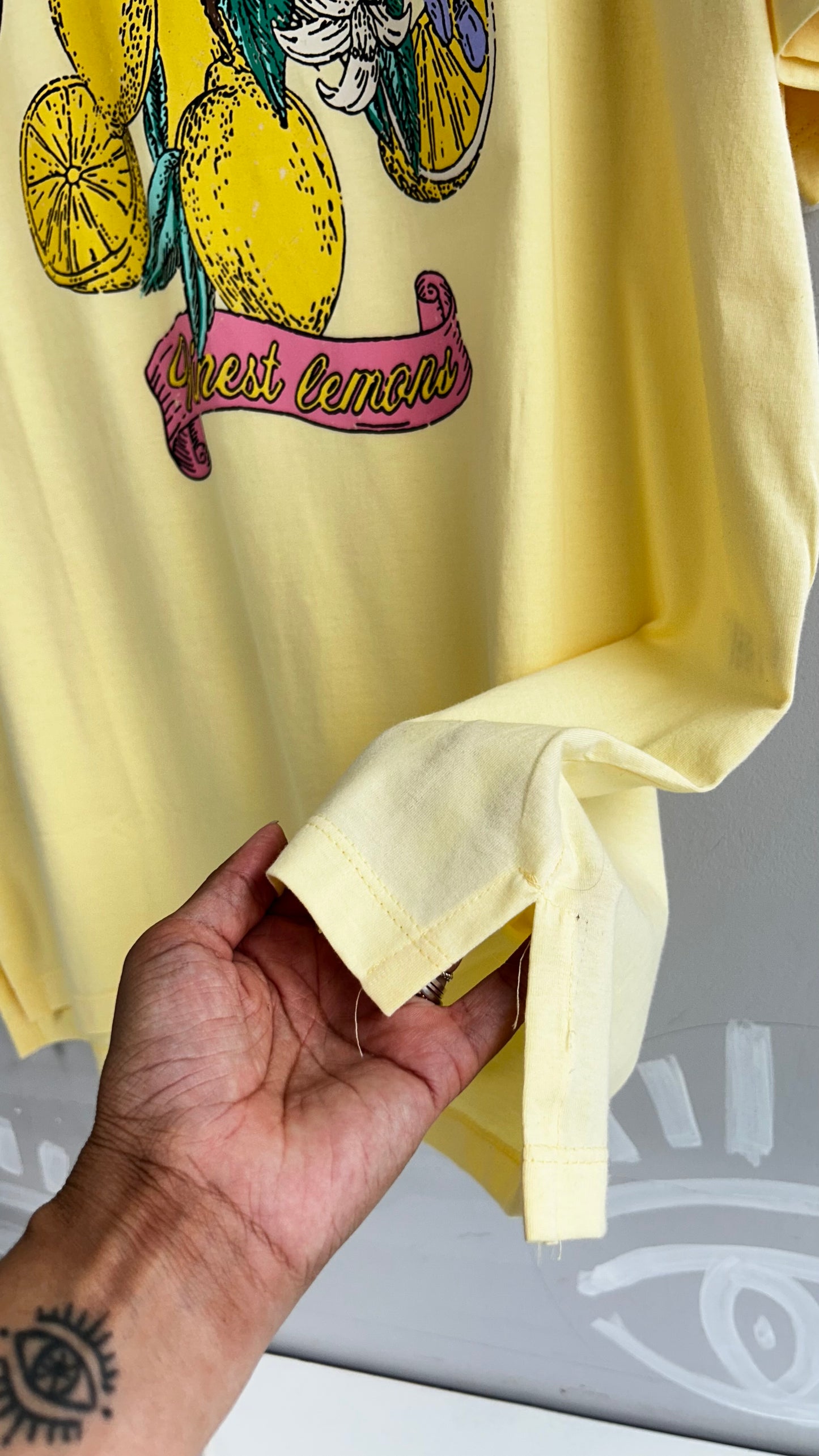 T-shirt lemon